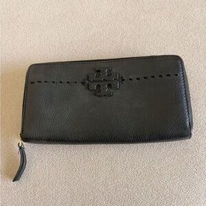 Tory Burch Black Leather Wallet